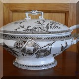 P04. Antique Wedgwood “Louise” tureen with spoon. 